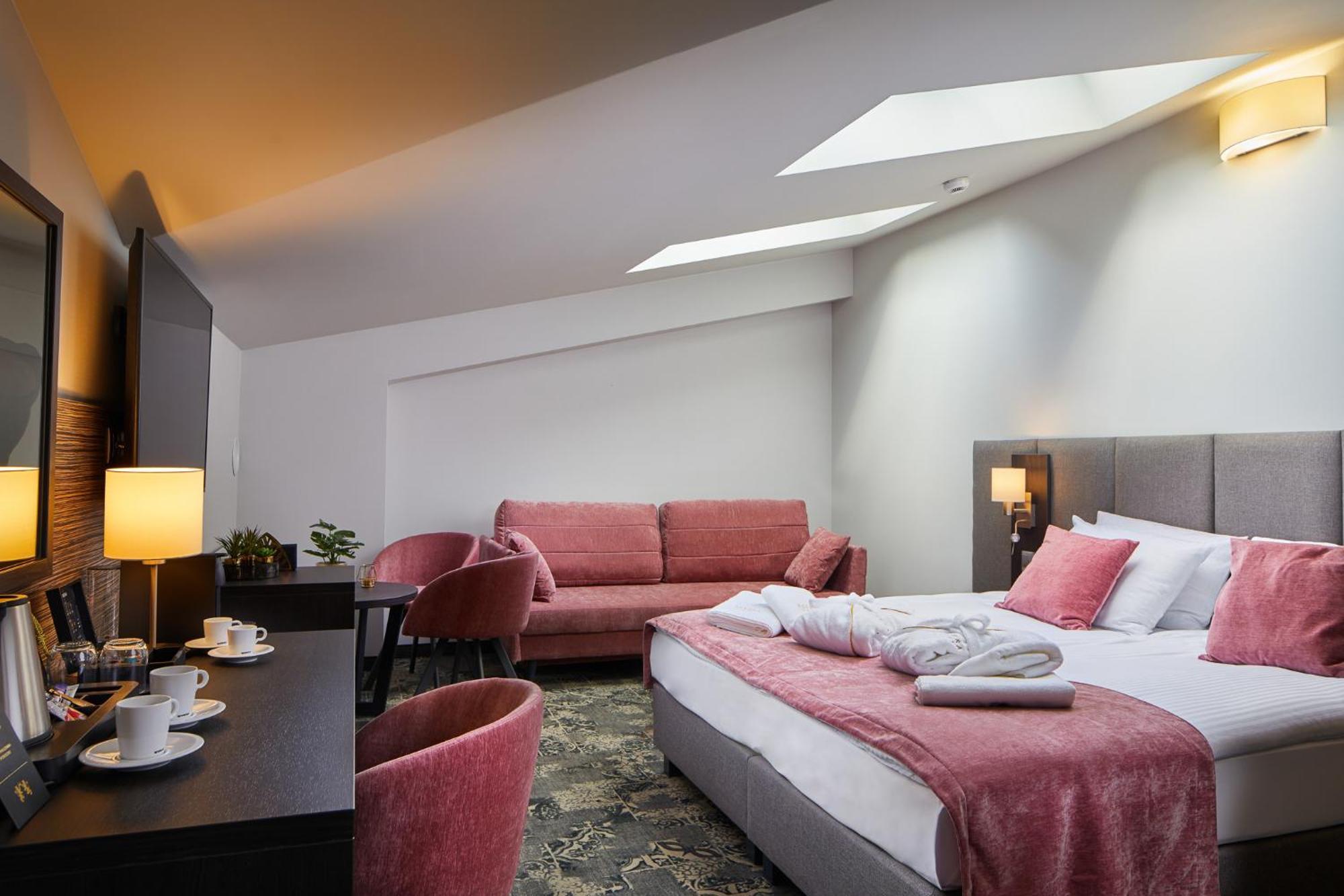 Hotel Estera — Photos 1